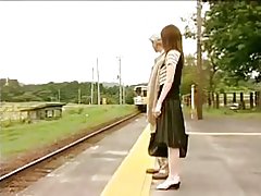 Japán szeretni a pályaudvartól... f70