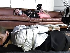 Két lány hogtied